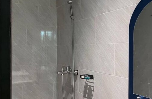 Gbawe House | Affordable Guest Room