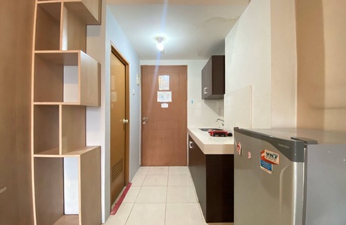 Cileunyi Apartment | Affordable Studio Room Pool View Pinewood Jatinangor Apartment