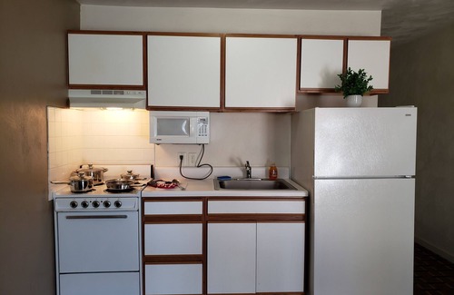 Burlington Hotel | Affordable Suites Burlington