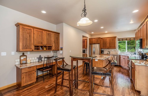 Cle Elum House | Affordable-Two Homes-Private-Stunning Views+PetsOk-Summer Special 4+Nts