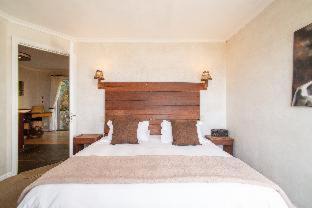 Capri Apartment | African Violet Guest Suites