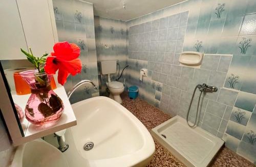Archangelos House | Afroditi Pension