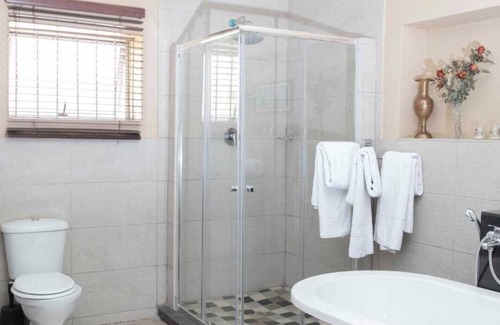 Greater Johannesburg Metropolitan Area House | Afropolitan Guest Lodge
