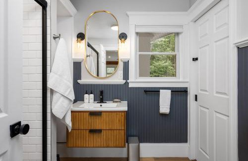 Glen Arbor House | After Dune Delight, 5BR Home Near River