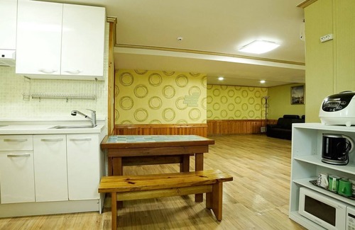 Ganghwa House | Afternoon of the Forest Pension