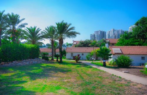 Ashkelon Hotel | Agamim Hotel Ashkelon