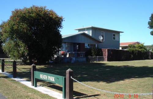 Te Rapa Bed & Breakfast | Agapantha Cottage Retreat