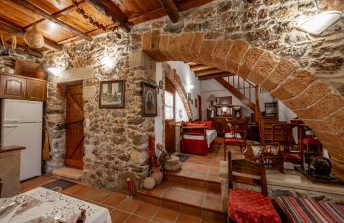 Malaxa House | Agapi's Charming Retreat - Rustic Escape By Chania