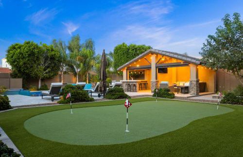 Paradise Valley Village House | Agave - Paradise Valley Biltmore area luxury home and amazing pool family friendly
