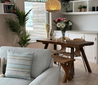 St. Agnes Apartment | Aggie Beach Apartment - Unrivalled Beach Views