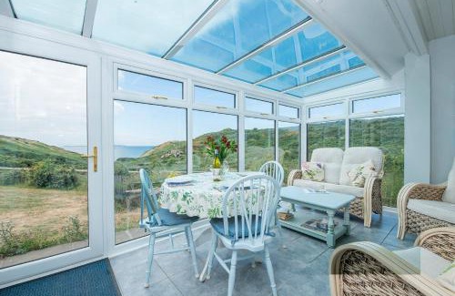 St Davids House | Agos Y Mor