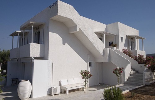 Aliki Apartment | AGRIKIA Apartment n ° 2 for 2 persons maximum