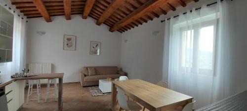Montalto delle Marche Apartment | Agriturismo Il Vecchio Acero