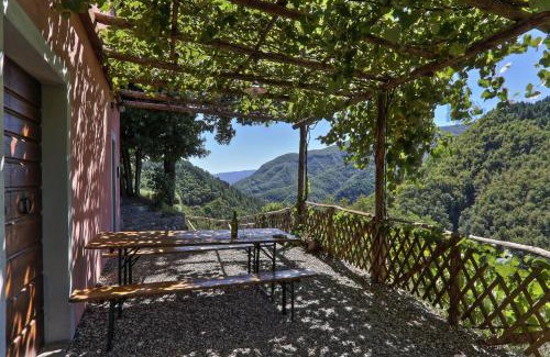 Mologno House | Agriturismo Le Scope