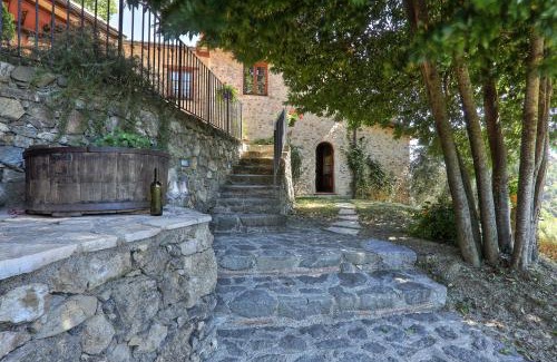 Mologno House | Agriturismo Le Scope