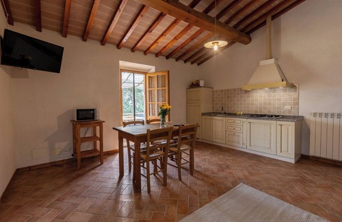 Pomarance Other | Agriturismo San Carlo - I reucci Bilo apartment with pool and garden