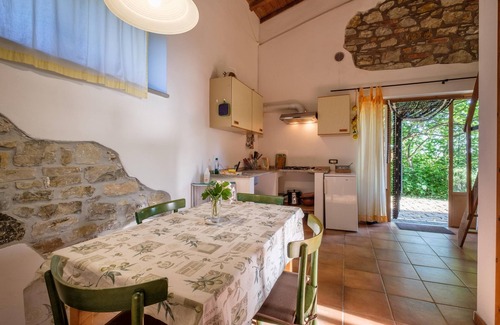 Scansano Other | Agriturismo 'Stella Sud Podere Carbone' with Terrace & Wi-Fi