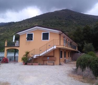 Ceriale House | Agriturismo Tendapiccola