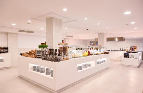 El Arenal Hotel | AHOI! Urban Beach