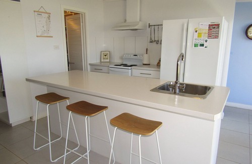 Para Wurlie House | Ahoy Point Turton - Dog friendly - Off Peak Special!