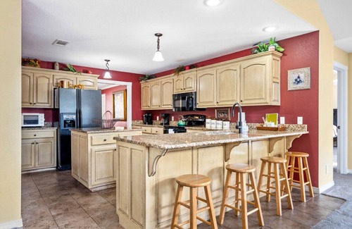 Russellville Apartment | Aidan`s Mountainside Manor