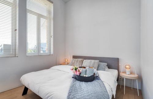 Ostend Villa | Aimé aan zee beachhouse 5P - private garden & 2 FREE parkingspots