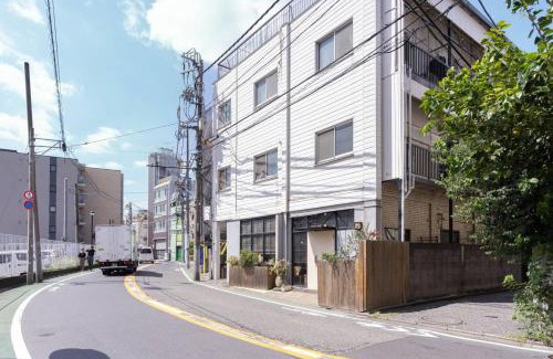 Meguro Apartment | Aimer202 AI22