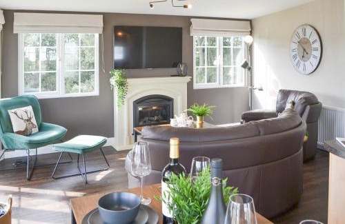 Swarland House | Aintree Lodge