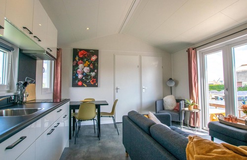 Municipality of Stichtse Vecht Boat Rental | Air-conditioned chalet on the Loosdrecht lakes