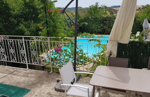 Plaissan Villa | Air-conditioned villa pool prox lake sea and river