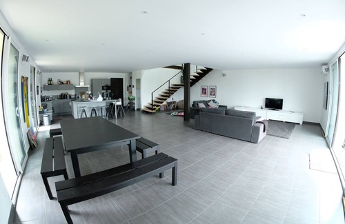 Bourg-sur-Gironde House | Air-conditioned villa in the vineyards with heated pool and spa