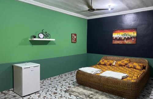 Accra Apartment | airbnb Davis