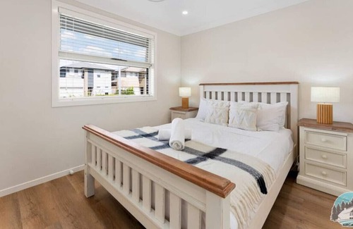 Kellyville House | Aircabin | North Kellyville | Comfy | 4 Beds House