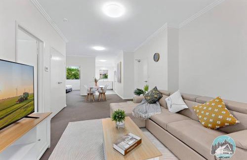 Wentworthville Apartment | Aircabin - Wentworthville - 2 Beds Apt Free Park