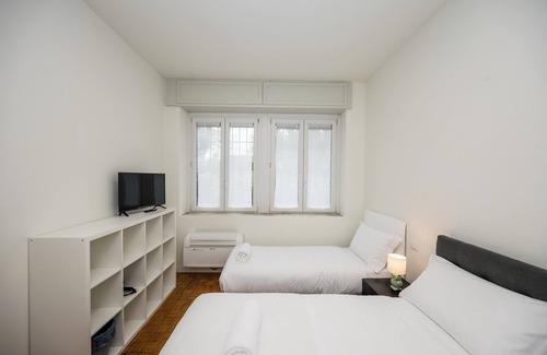 Milan House | Airguest Pianella Rooms
