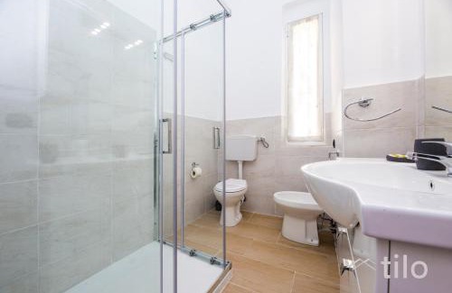 Sestri Ponente Apartment | Airport 8 Minutes, 2BR, Terrace, By Tilo