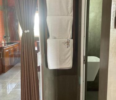 Seeduwa - Katunayake Hotel | Airport Colombo Pocket Paradise