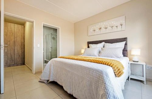 Ekurhuleni Apartment | Airport Heights