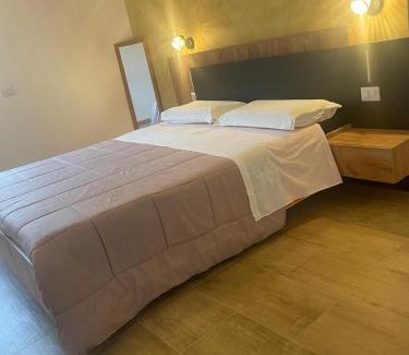 Azzano San Paolo House | airport room -1