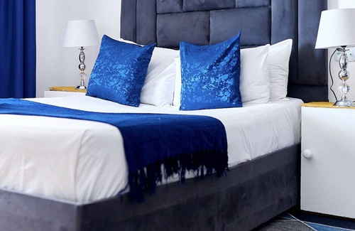 Kempton Park House | Airport Royal Guest House