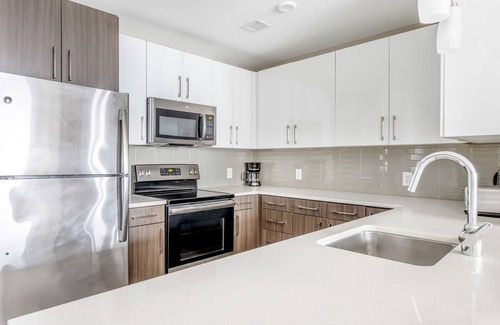West End Apartment | Airy North Station 2br w/W/D & Gym, nr TD Garden, by Blueground