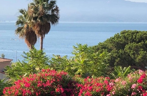 Ajaccio Apartment | Ajaccio Route des Sanguinaires Sea view sleeps 6