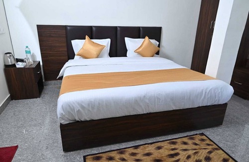 Bhimtal Hotel | Akansha The Lake View