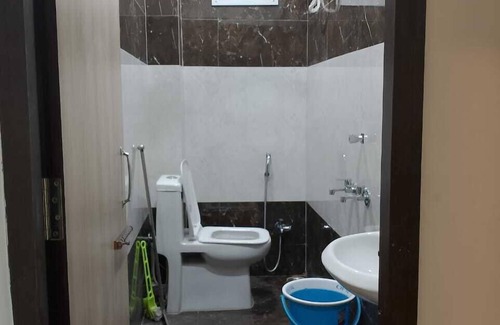 Sigra Hotel | Akay Guest House