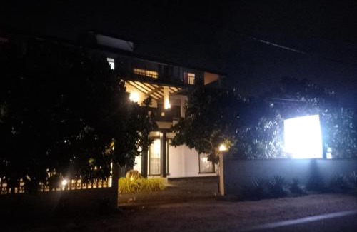 Moratuwa Hotel | Akira Beach Hotel