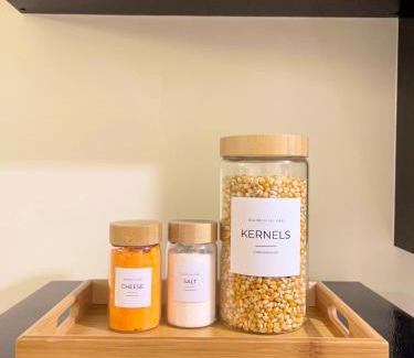 Ugong Apartment | Akkomo Staycation