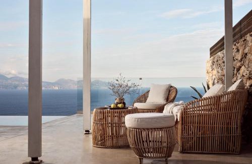 Korithi Villa | Akron Luxury Suites