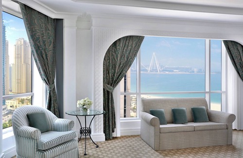 Dubai Marina Resort | Al Habtoor Grand Resort, Autograph Collection®