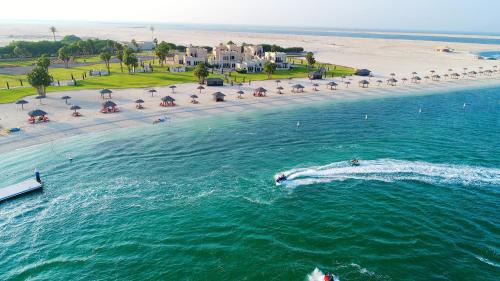 Abu Dhabi Villa | Al Maya Island & Resort
