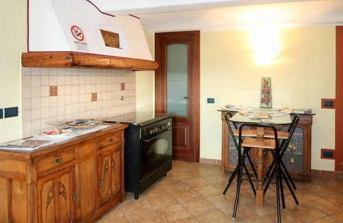 Camerano Casasco Apartment | Al Mobile Antico Camerano